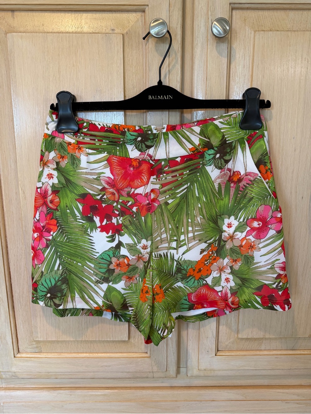 GB Tropical Floral High-Waisted Shorts Size Medium